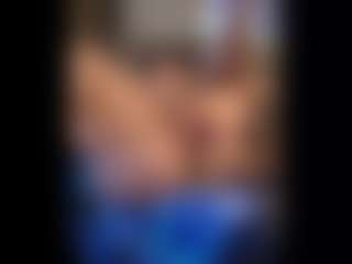 Honestlyfux's Live Sex Cam Show