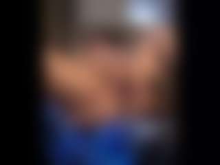 Honestlyfux's Live Sex Cam Show