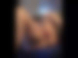 Honestlyfux's Live Sex Cam Show