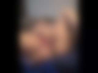 Honestlyfux's Live Sex Cam Show