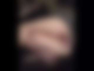 Honestlyfux's Live Sex Cam Show