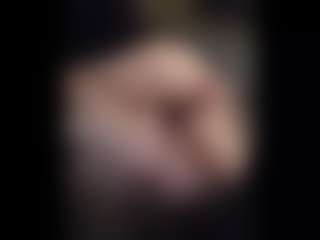 Honestlyfux's Live Sex Cam Show