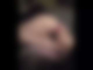 Honestlyfux's Live Sex Cam Show