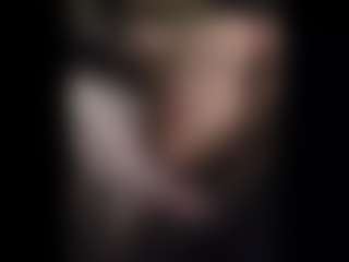 Honestlyfux's Live Sex Cam Show