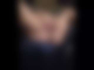 Honestlyfux's Live Sex Cam Show