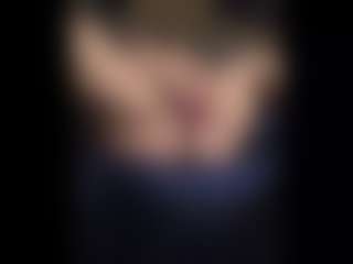 Honestlyfux's Live Sex Cam Show