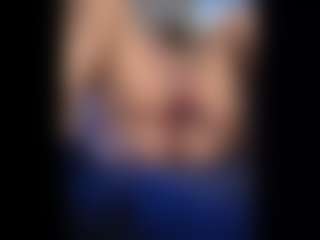 Honestlyfux's Live Sex Cam Show