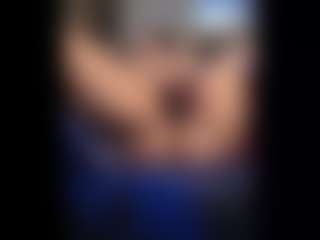 Honestlyfux's Live Sex Cam Show