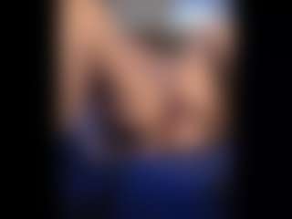 Honestlyfux's Live Sex Cam Show