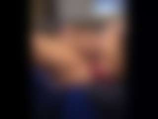 Honestlyfux's Live Sex Cam Show