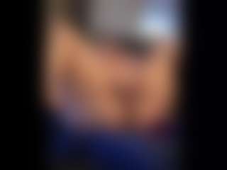 Honestlyfux's Live Sex Cam Show
