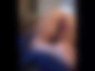 Live cam show with Honestlyfux - Brown Eyes Big Tits on CSO-WL
