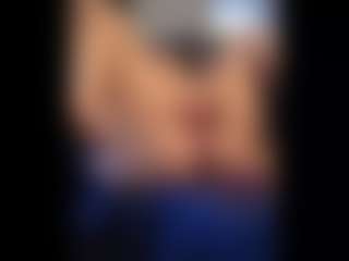 Honestlyfux's Live Sex Cam Show