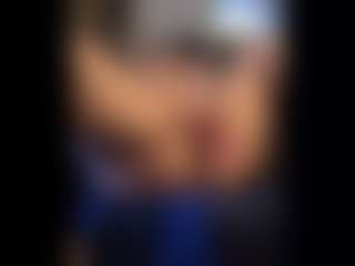 Honestlyfux's Live Sex Cam Show