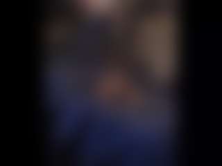 Honestlyfux's Live Sex Cam Show