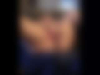 Honestlyfux's Live Sex Cam Show