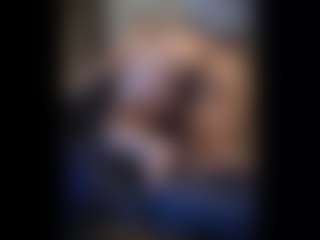 Honestlyfux's Live Sex Cam Show