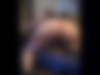 Honestlyfux's Live Sex Cam Show