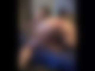 Honestlyfux's Live Sex Cam Show