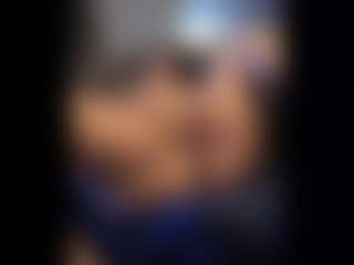 Honestlyfux's Live Sex Cam Show