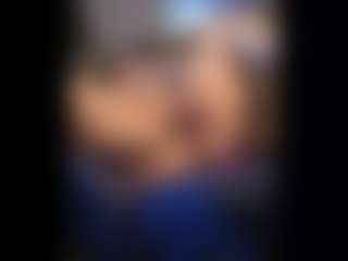 Honestlyfux's Live Sex Cam Show