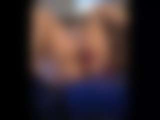 Honestlyfux's Live Sex Cam Show