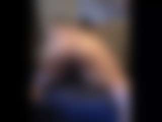 Honestlyfux's Live Sex Cam Show