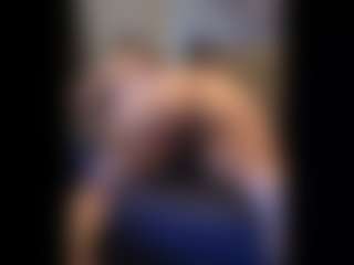 Honestlyfux's Live Sex Cam Show