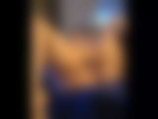 Honestlyfux's Live Sex Cam Show