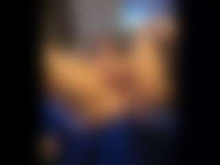 Honestlyfux's Live Sex Cam Show