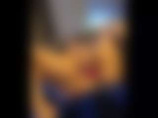 Honestlyfux's Live Sex Cam Show