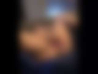 Honestlyfux's Live Sex Cam Show