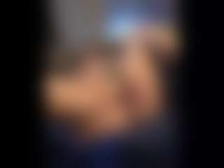 Honestlyfux's Live Sex Cam Show