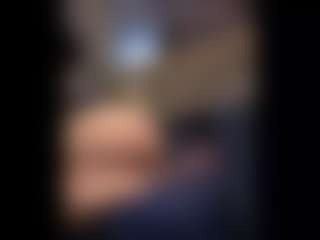 Honestlyfux's Live Sex Cam Show