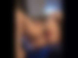 Honestlyfux's Live Sex Cam Show