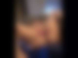 Honestlyfux's Live Sex Cam Show