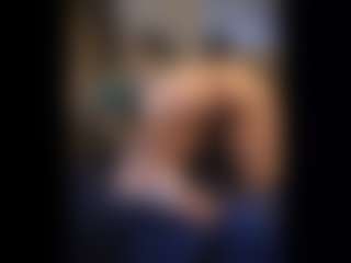 Honestlyfux's Live Sex Cam Show