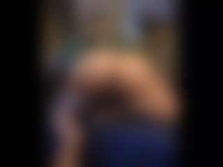 Honestlyfux's Live Sex Cam Show