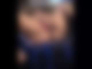 Honestlyfux's Live Sex Cam Show