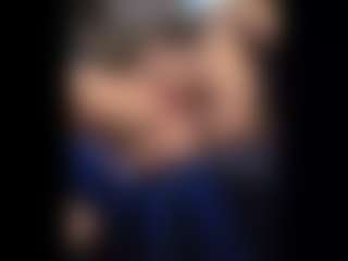 Honestlyfux's Live Sex Cam Show