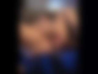 Honestlyfux's Live Sex Cam Show