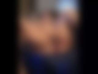 Honestlyfux's Live Sex Cam Show