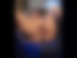 Honestlyfux's Live Sex Cam Show