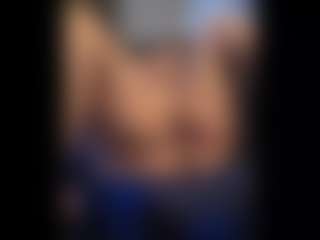 Honestlyfux's Live Sex Cam Show