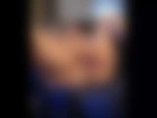 Honestlyfux's Live Sex Cam Show
