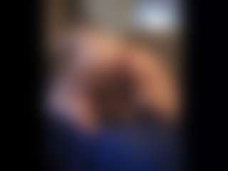 Honestlyfux's Live Sex Cam Show