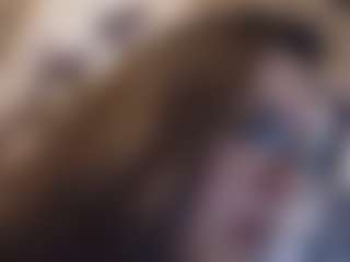 Honestlyfux's Live Sex Cam Show