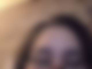 Honestlyfux's Live Sex Cam Show