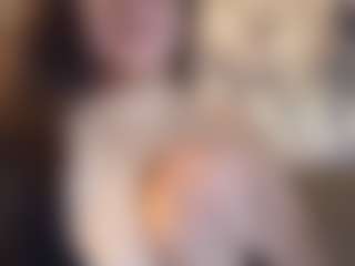 Honestlyfux's Live Sex Cam Show