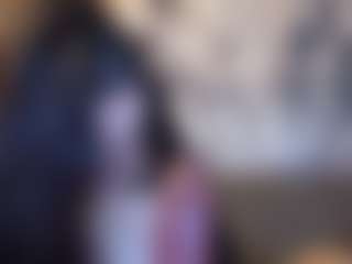 Honestlyfux's Live Sex Cam Show